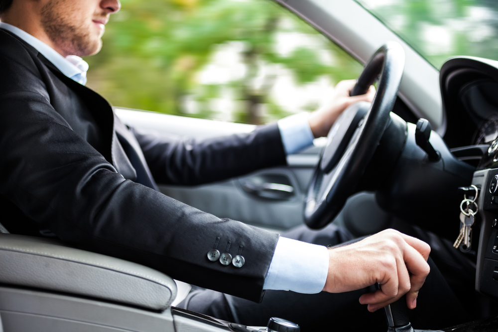 Pros and cons of business car hire